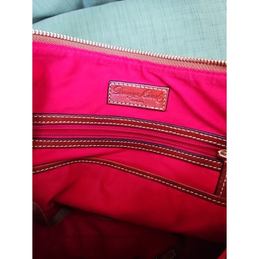 Dooney‎ & Bourke Pebble Grain Leather Hobo Shoulder Bag Red Lining DB Vintage - Picture 13 of 14